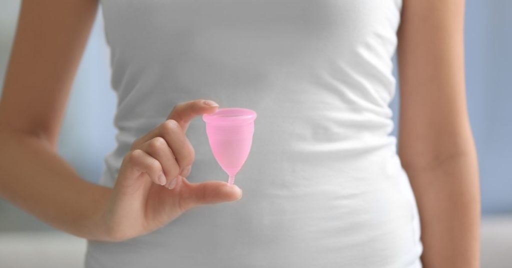 how menstrual cups work